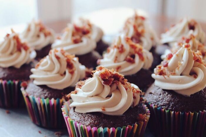 Box of six cupcakes